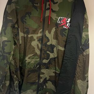 Jordan Men's Green Camouflage Windbreaker